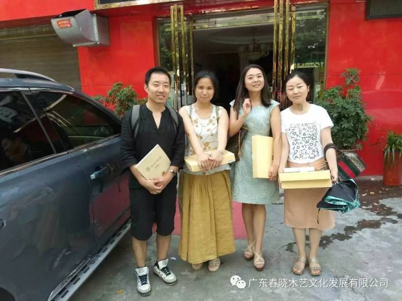 促進(jìn)校企合作，傳遞紅木雅韻——第一屆“楚風(fēng)木韻”家具創(chuàng)意設(shè)計大賽圓滿落(圖4)