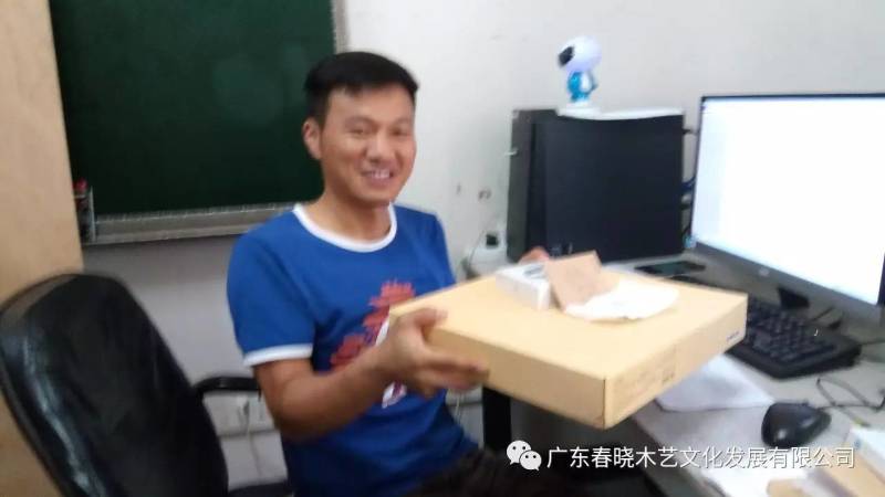 促進(jìn)校企合作，傳遞紅木雅韻——第一屆“楚風(fēng)木韻”家具創(chuàng)意設(shè)計大賽圓滿落(圖6)