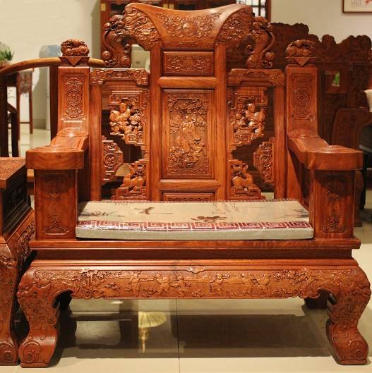 紅木家具市場(chǎng)常見的沙發(fā)款式及特點(diǎn)(圖8)