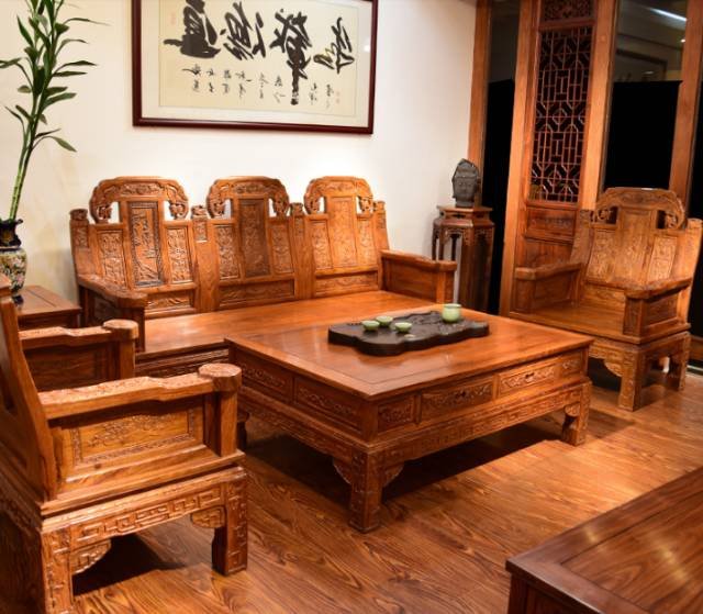 紅木家具市場(chǎng)常見的沙發(fā)款式及特點(diǎn)(圖15)