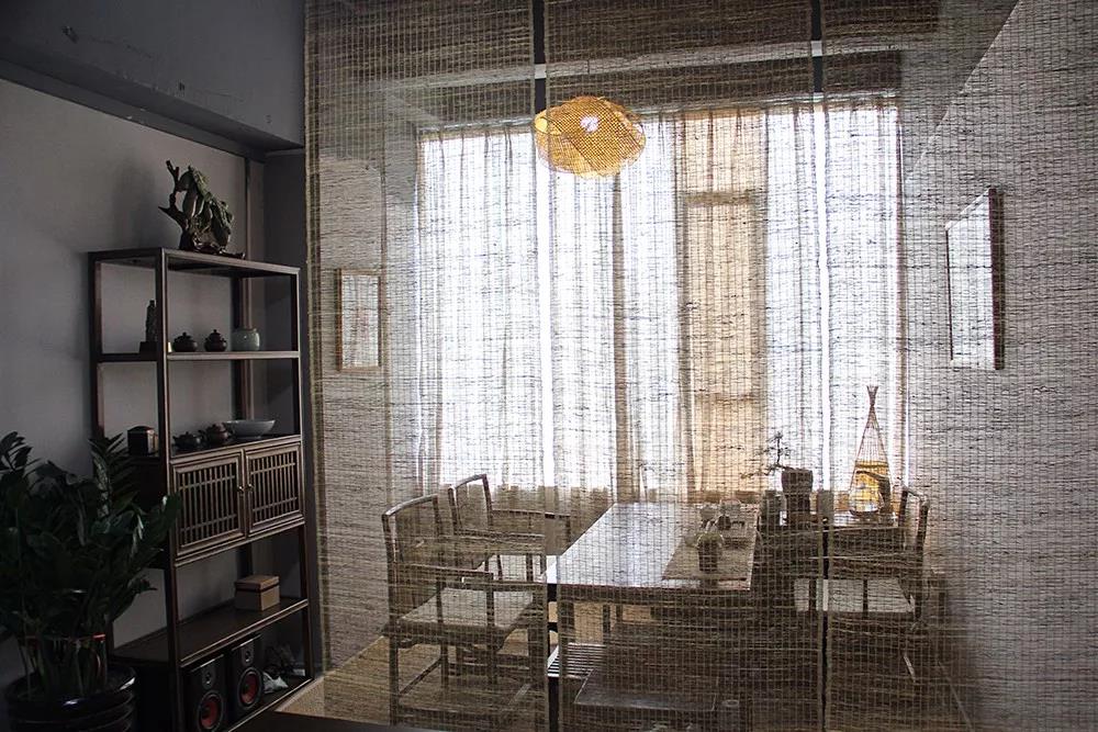 茶室一間，是這嘈雜俗世中的心靈居所(圖1)