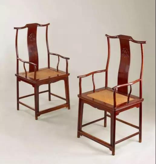 “含胸、駝背？”你可能只是少了一把紅木椅！(圖5)